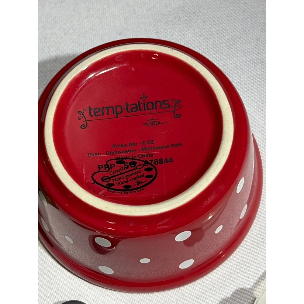 Temp-tations by Tara Polka Dot 6 oz Ramekins Set of 2 Red Green with Spreaders